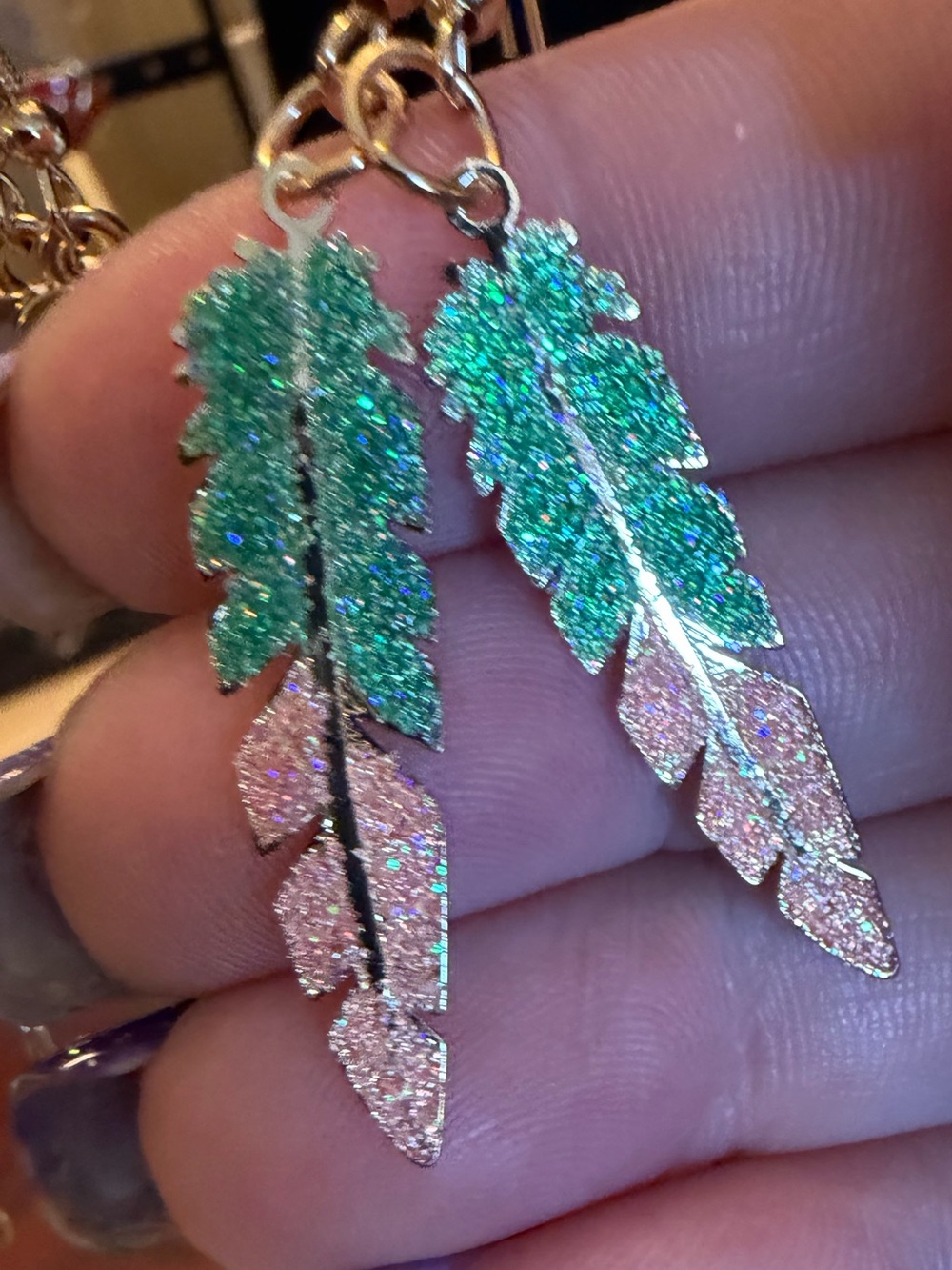 💎4/$20💎Sparkling Green and Pink Feather Drop Earrings